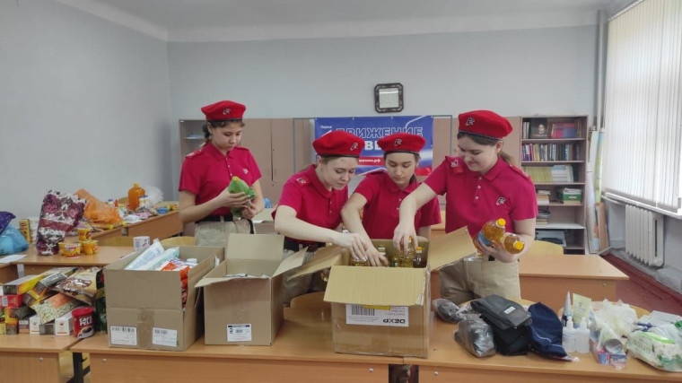СВОИХ НЕ БРОСАЕМ.